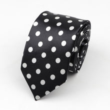 Last inn bildet i Galleri-visningsprogrammet, Classic Fashion Men&#39;s Skinny Tie Colorful Musical Notes Printed Piano Guitar Polyester 5cm Width Necktie Party Gift Accessory
