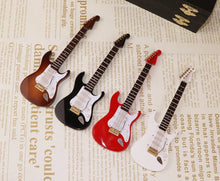 Last inn bildet i Galleri-visningsprogrammet, Mini Electric Guitar Model Miniature Decoration Musical Instruments with Case and Stand
